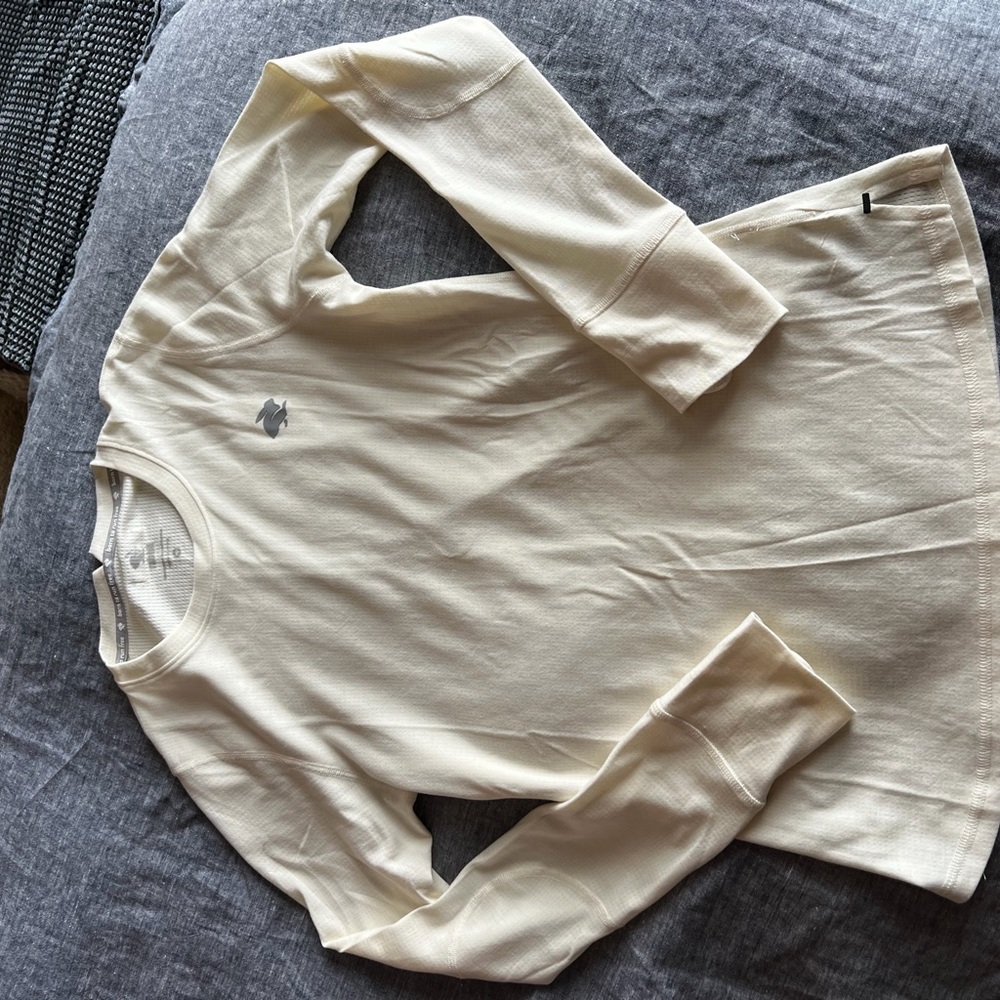 Rabbit Running Layering Top, Medium